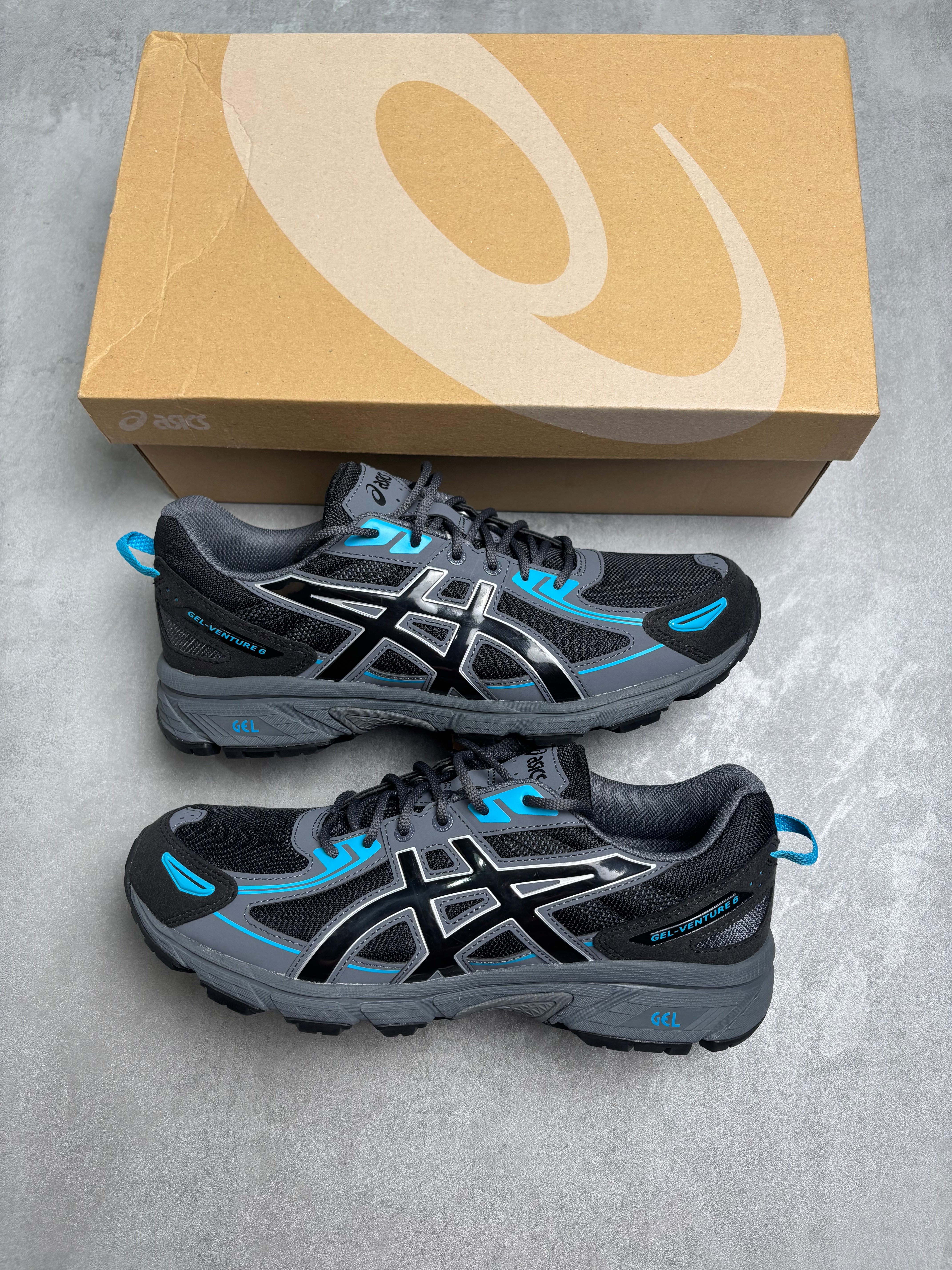 ASICS Gel Venture 6 - Black / Carrier Grey – Stryde Supply